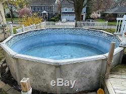 18 feet, 52 height, round pool, new liner, water pump, filter and heat pump